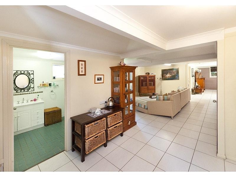 25 Separation Street, Allenstown QLD 4700