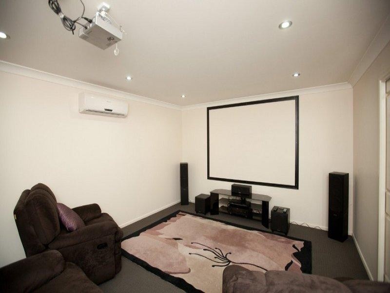 24 Ingram Drive, Gracemere QLD 4702