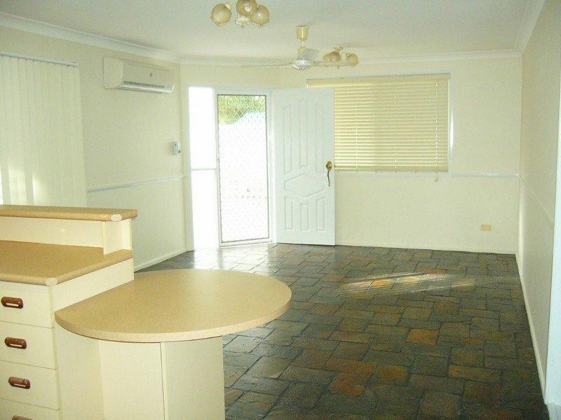 2/22 Weinholt Street, Allenstown QLD 4700