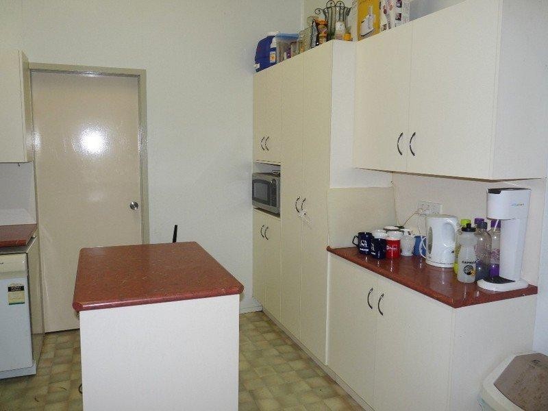 433 Campbell Street, Depot Hill QLD 4700