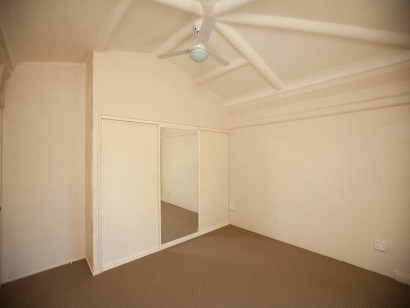 46 Moonmera Street, Kabra QLD 4702