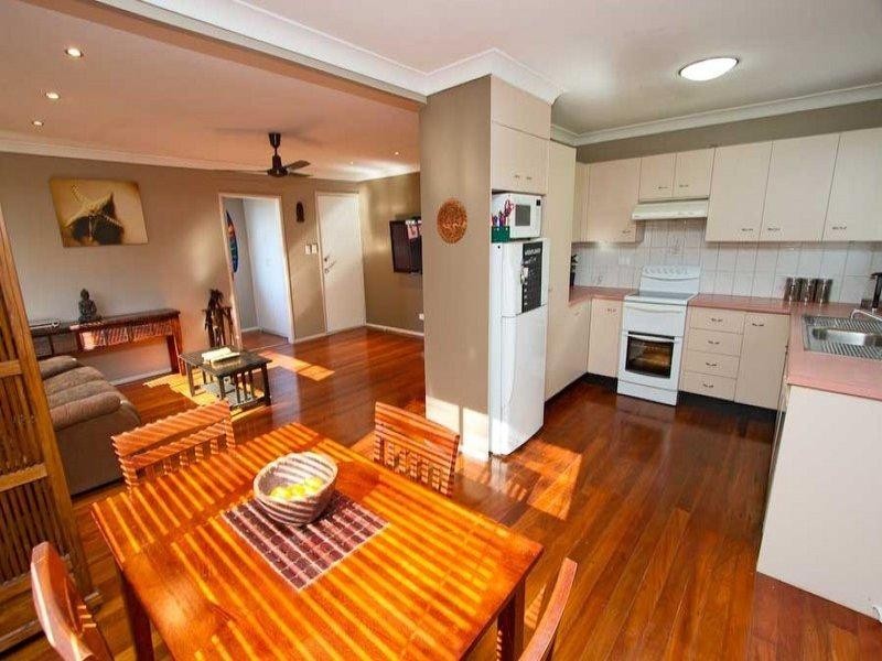 15 Wackford Street, Park Avenue QLD 4701