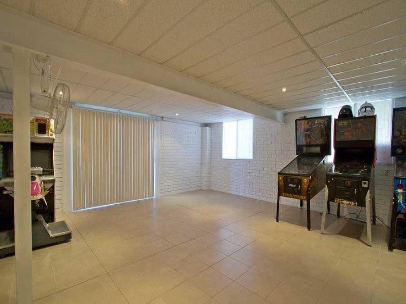 15 Wackford Street, Park Avenue QLD 4701