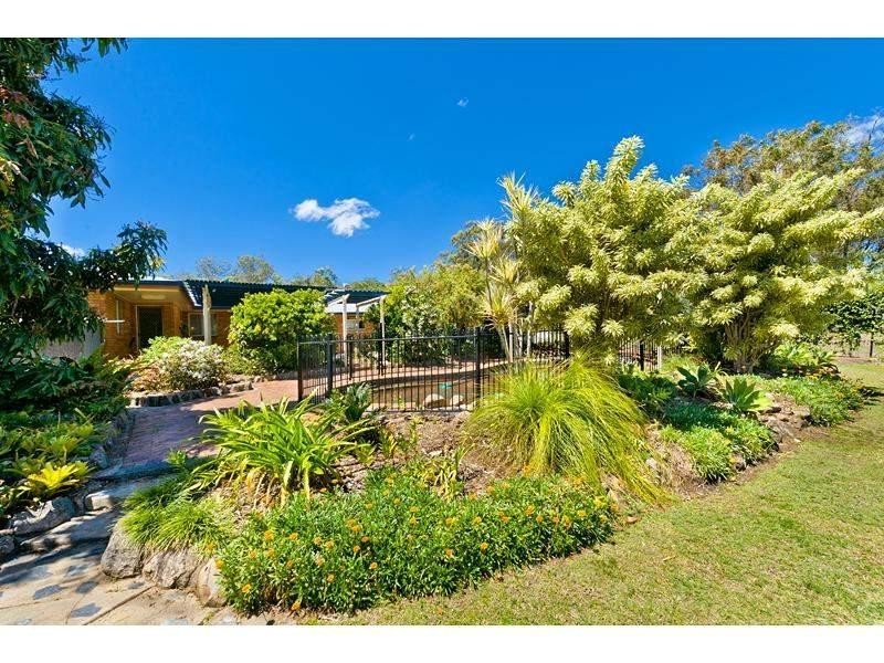 327 Irving Avenue, Frenchville QLD 4701