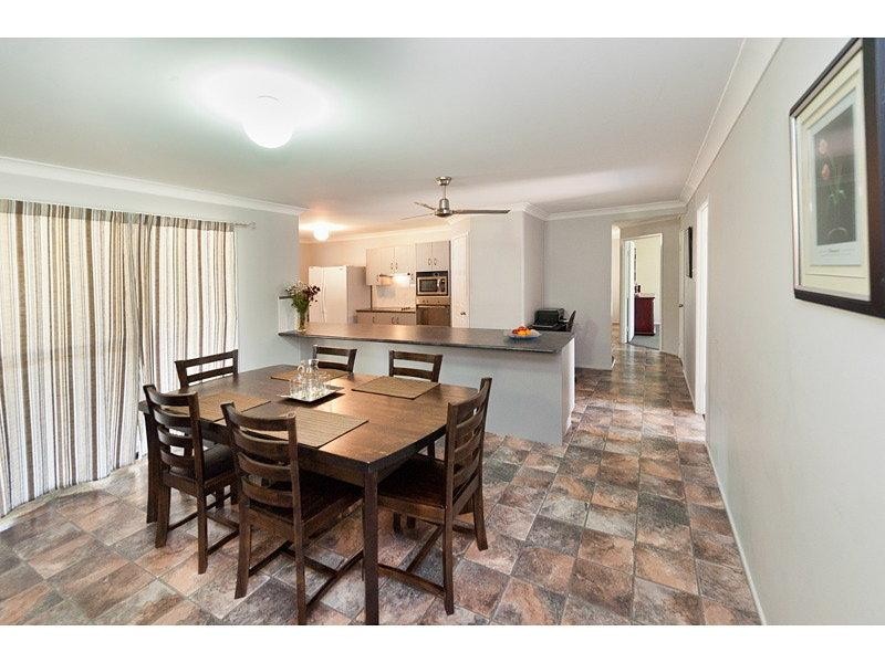 18 Ballard Street, Lakes Creek QLD 4701