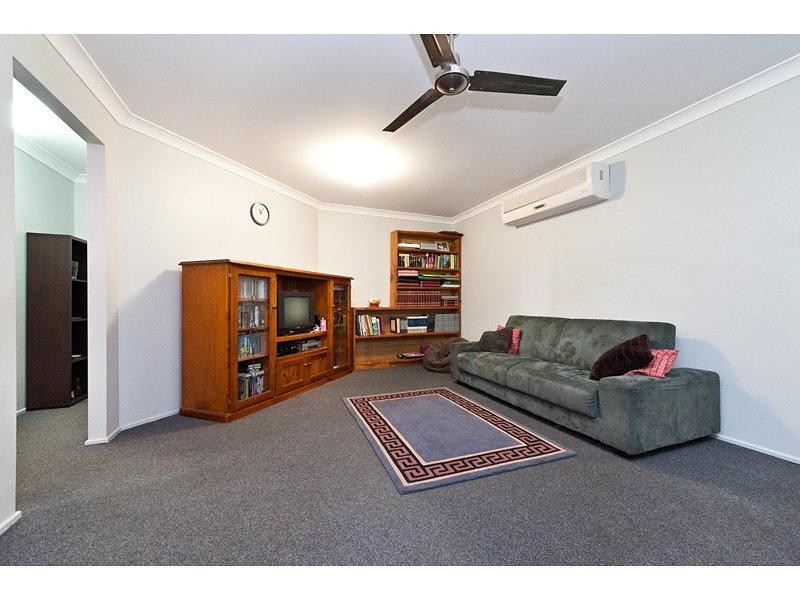 18 Ballard Street, Lakes Creek QLD 4701