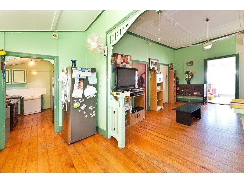 173 Peter Street, Berserker QLD 4701