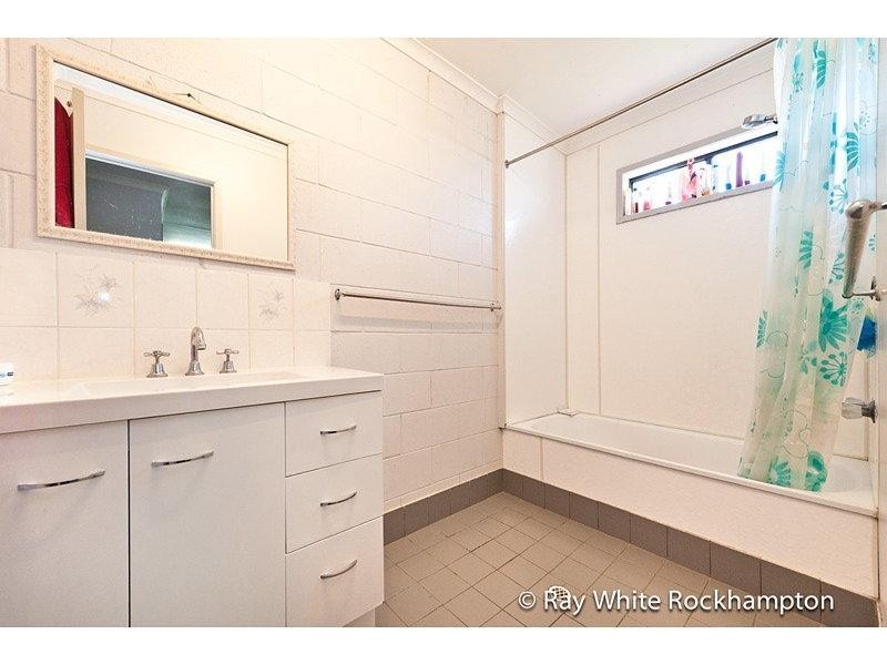 48 Locke Street, Kawana QLD 4701