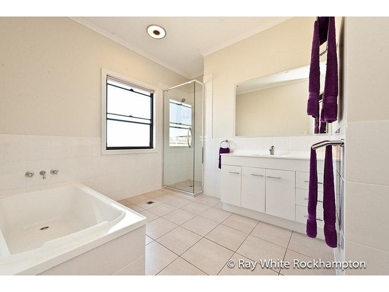 62 Anderson Road, Alton Downs QLD 4702