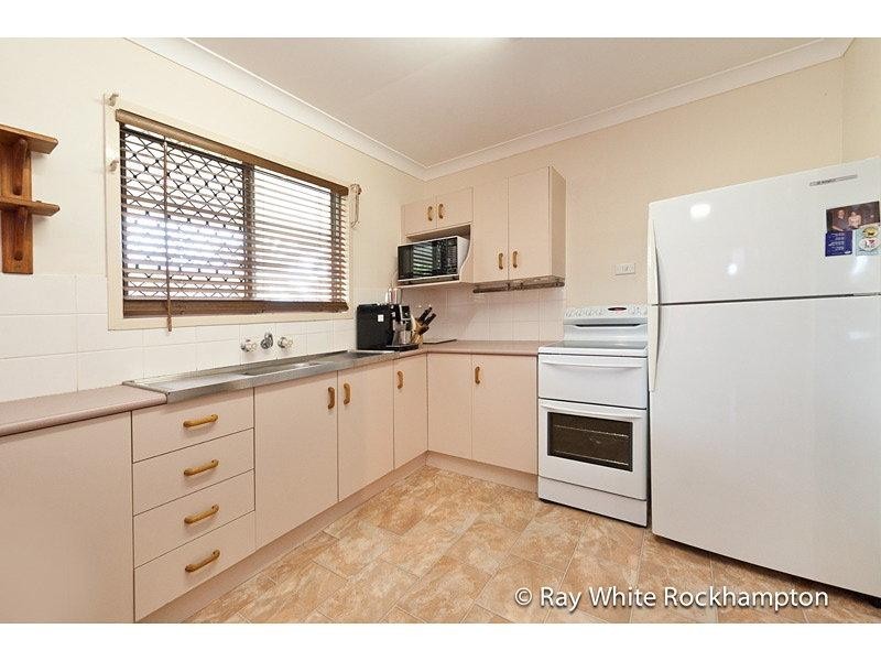 116 Sheehy Street, Park Avenue QLD 4701