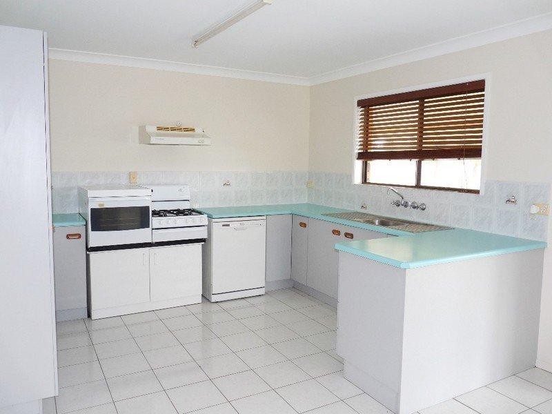 56 Rayner Road, Alton Downs QLD 4702