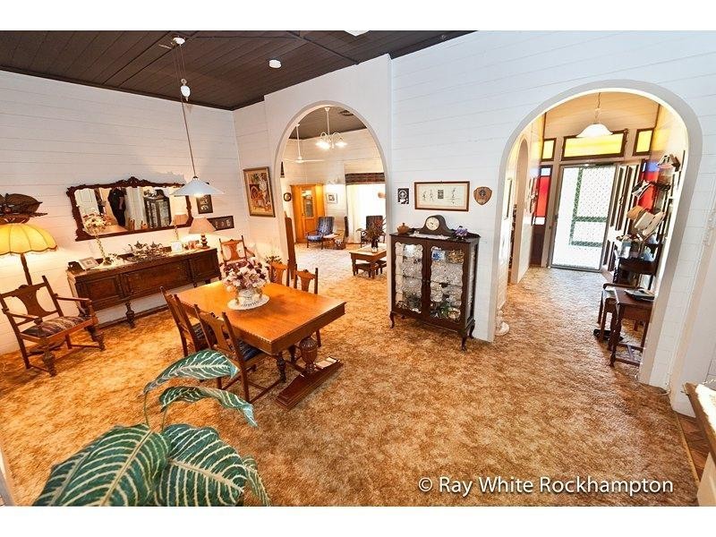 67 Nerimbera School Road, Nerimbera QLD 4701