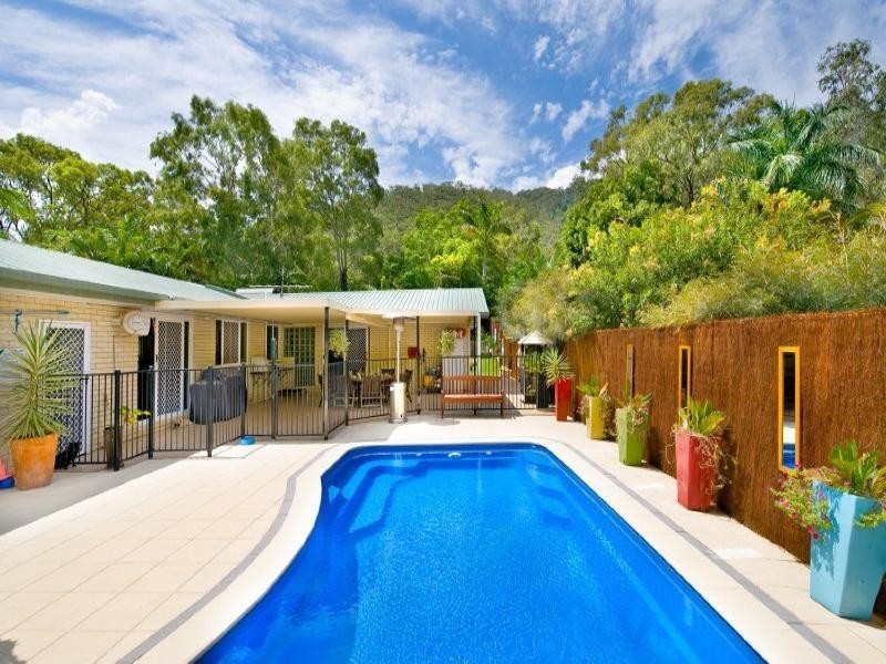 4 Whiteley Street, Frenchville QLD 4701