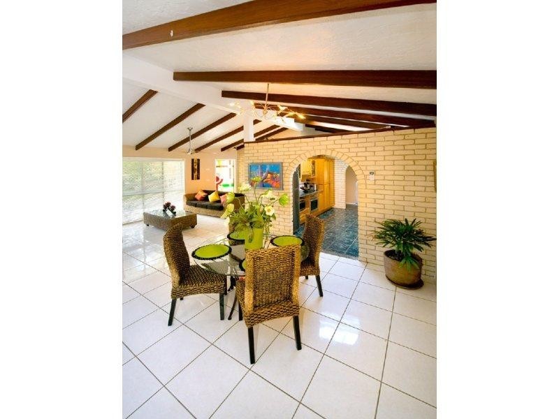 4 Whiteley Street, Frenchville QLD 4701