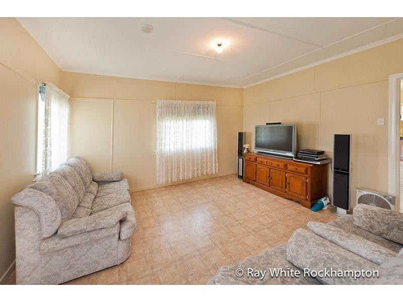8 Kirkellen Street, Berserker QLD 4701
