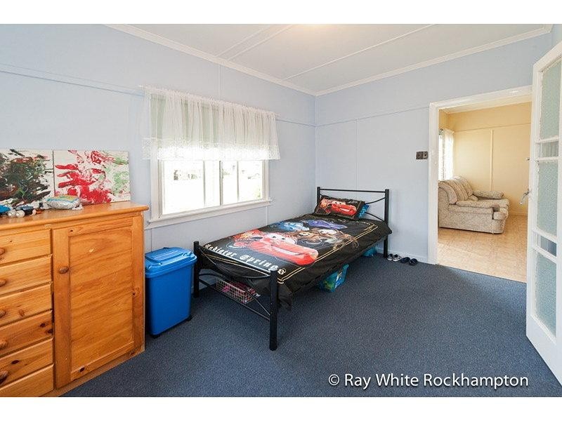 8 Kirkellen Street, Berserker QLD 4701