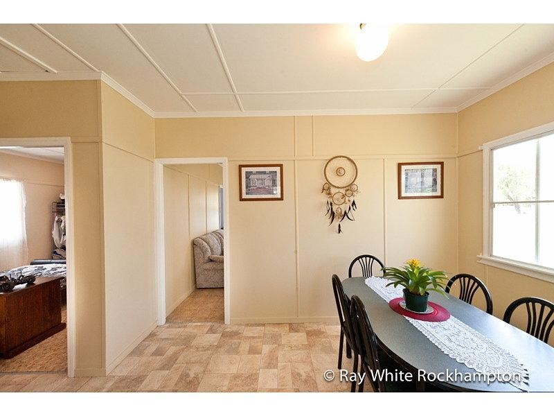 8 Kirkellen Street, Berserker QLD 4701