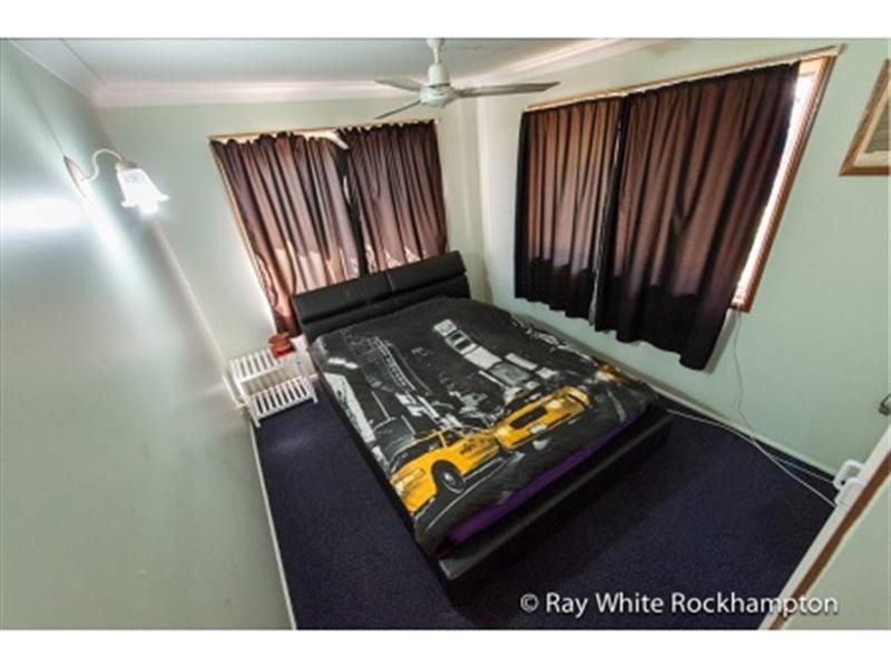 1/45 Denning Street, Park Avenue QLD 4701