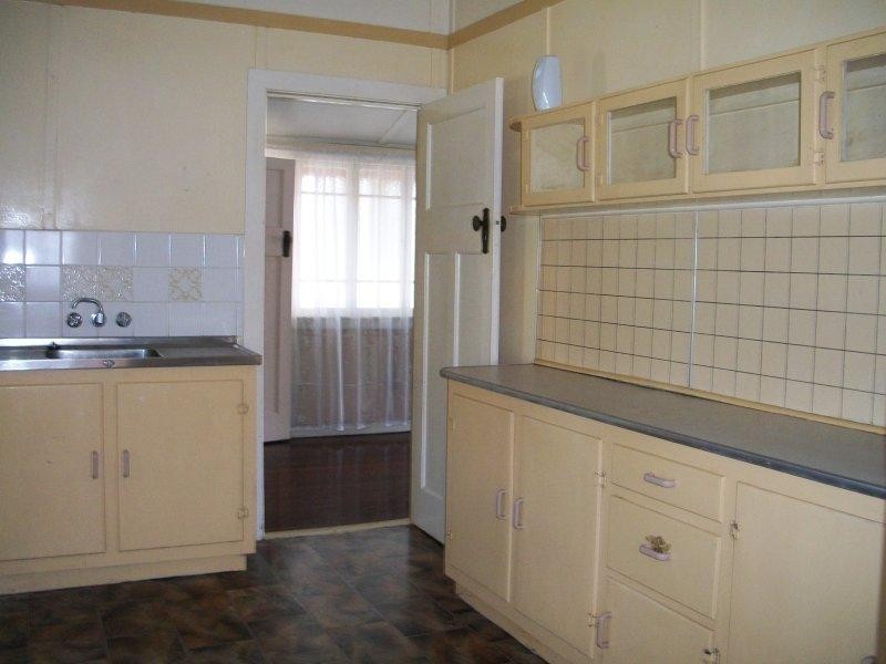 201 Caroline Street, The Range QLD 4700