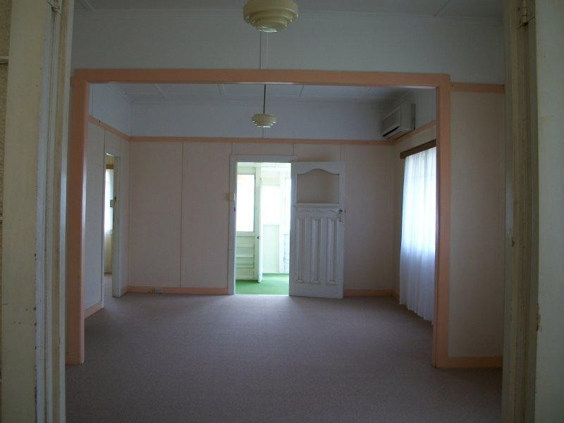 201 Caroline Street, The Range QLD 4700