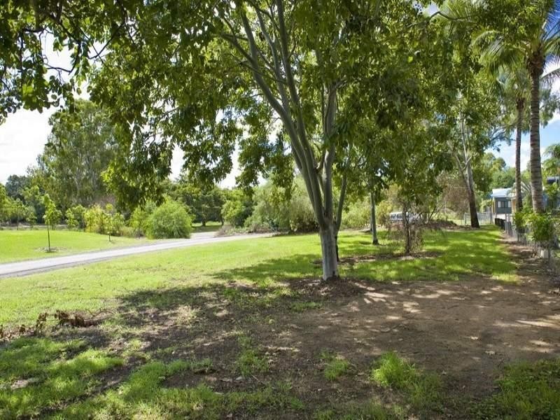 6 Charles Street, Berserker QLD 4701