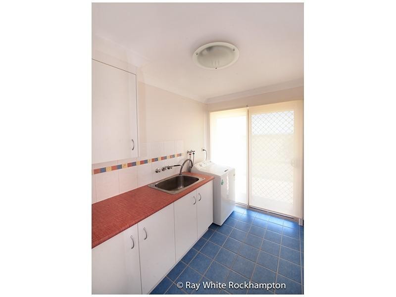 8 Trenwith Terrace, Rockyview QLD 4701