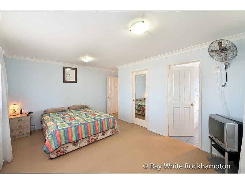 8 Trenwith Terrace, Rockyview QLD 4701