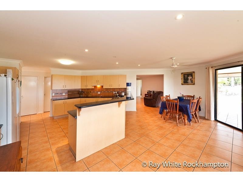 25 Samuel Crescent, Parkhurst QLD 4702