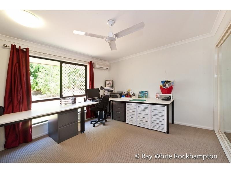 25 Samuel Crescent, Parkhurst QLD 4702