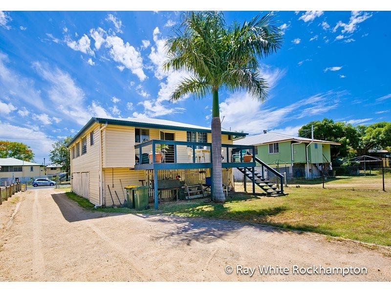 4 Farrell Street, Park Avenue QLD 4701