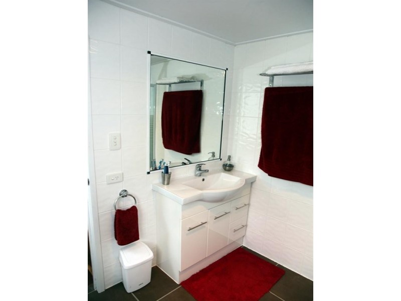 9 Arnold Street, Allenstown QLD 4700