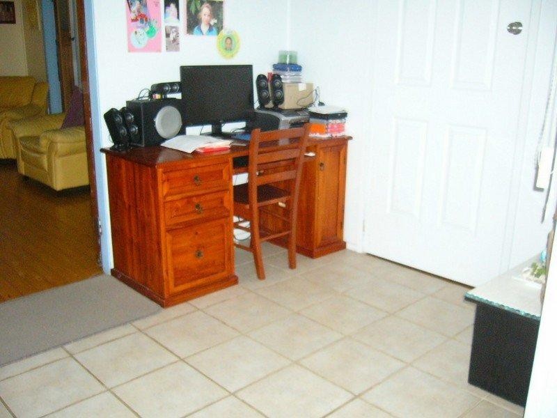 117 Lakes Creek Road, Berserker QLD 4701