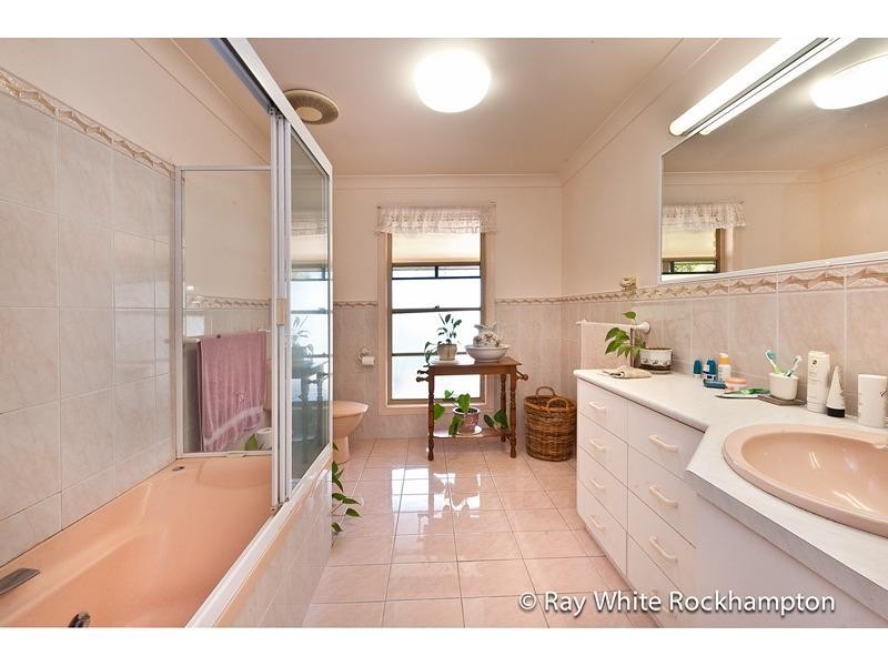 71 Hendy Drive, Glenlee QLD 4711