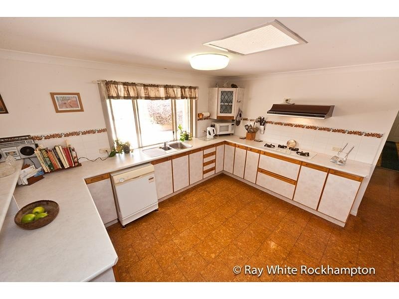 71 Hendy Drive, Glenlee QLD 4711