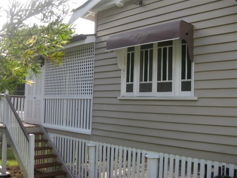 8 Dobbs Street, The Range QLD 4700