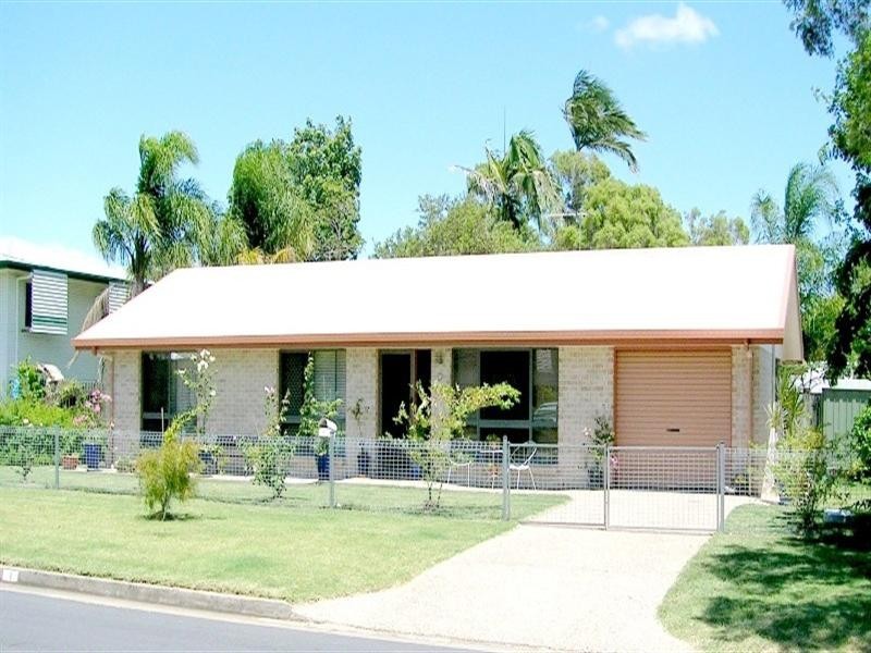 1 Gent Street, Park Avenue QLD 4701