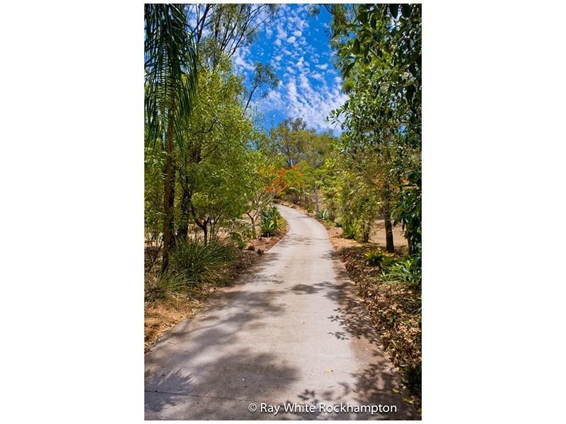 1 Stuart Court, Parkhurst QLD 4702