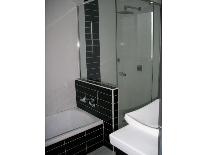 29 Wackford Street, Park Avenue QLD 4701