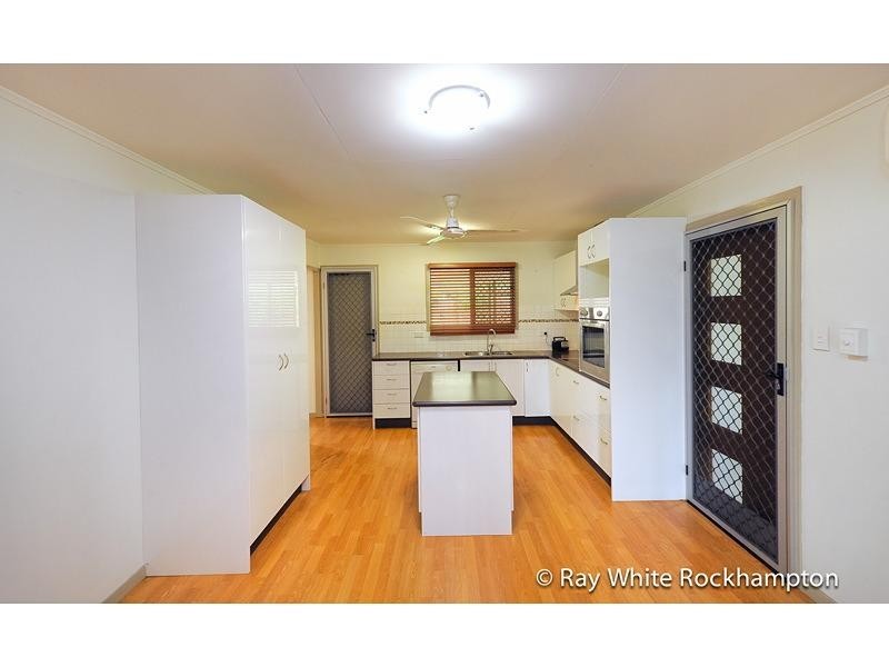 166 Lion Creek Road, Wandal QLD 4700