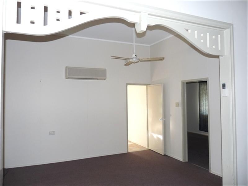 433 Campbell Street, Depot Hill QLD 4700