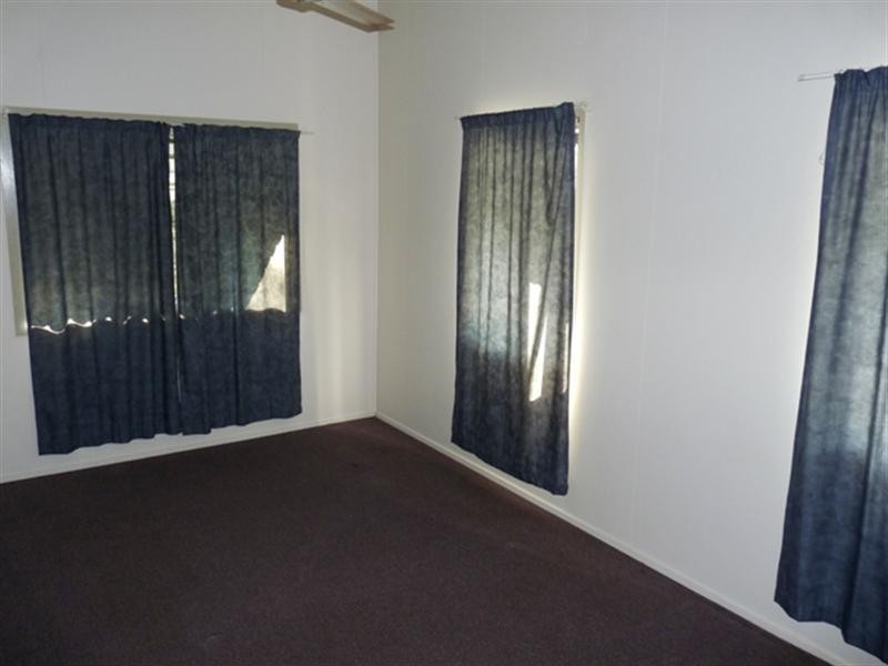 433 Campbell Street, Depot Hill QLD 4700