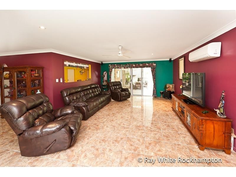 32 Gremalis Drive, Parkhurst QLD 4702