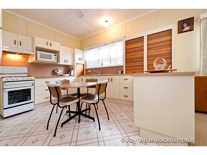 261 Georgeson Street, Berserker QLD 4701