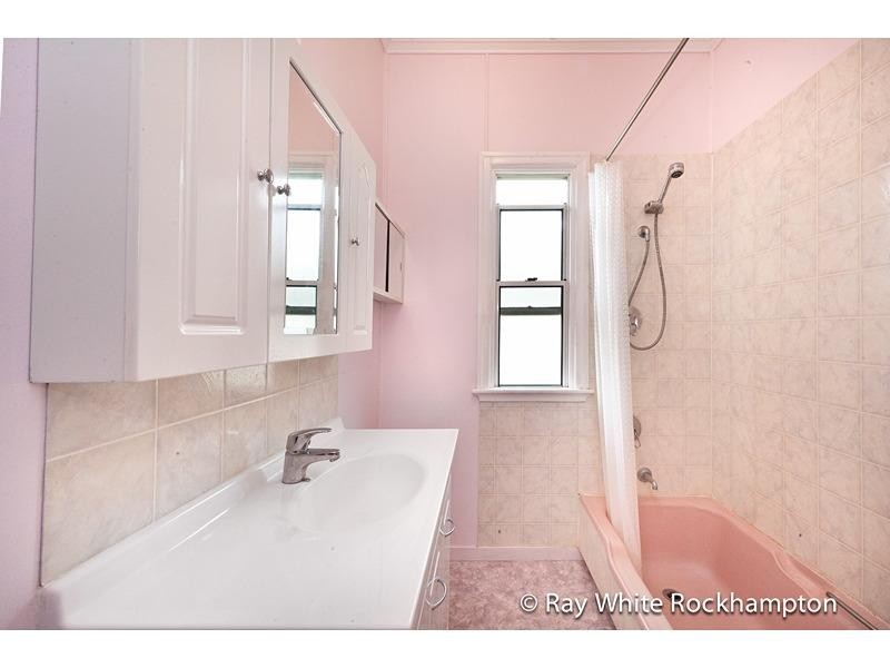 261 Georgeson Street, Berserker QLD 4701