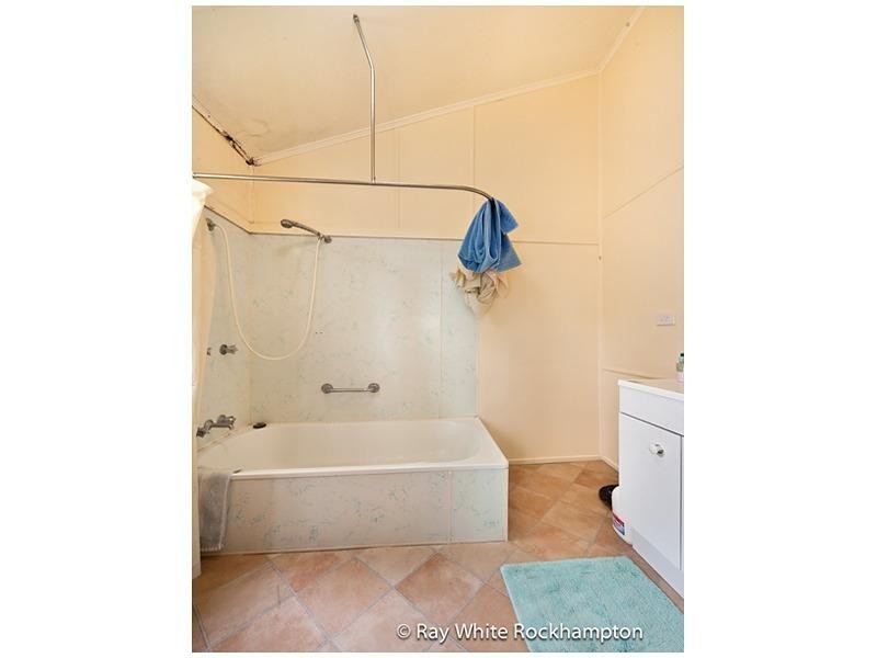 11 Millroy Street, Wandal QLD 4700