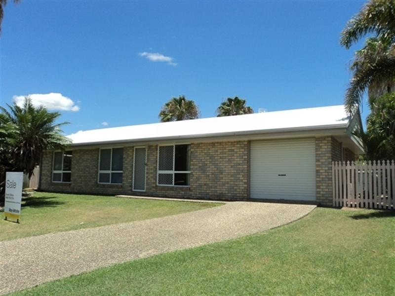 74 Carara Drive, Kawana QLD 4701