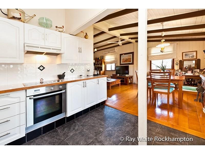 72 Haynes Street, Park Avenue QLD 4701