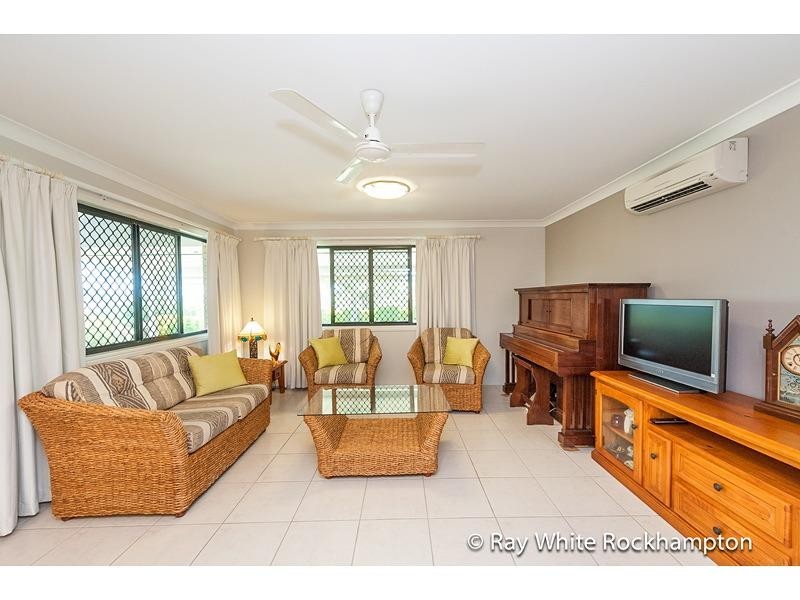 25 Mark Acton Close, Rockyview QLD 4701