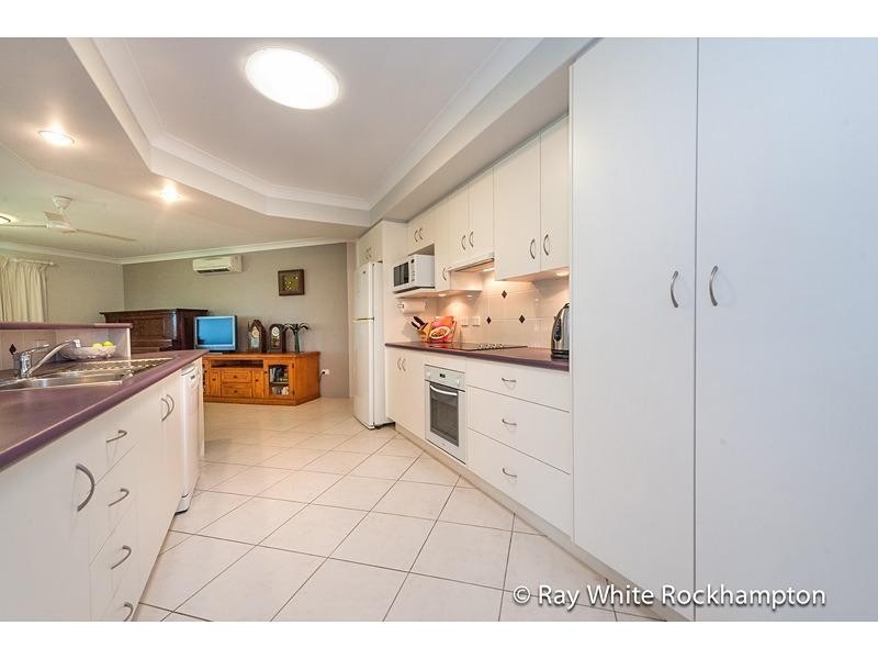 25 Mark Acton Close, Rockyview QLD 4701