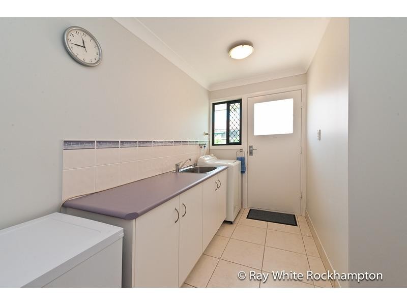 25 Mark Acton Close, Rockyview QLD 4701